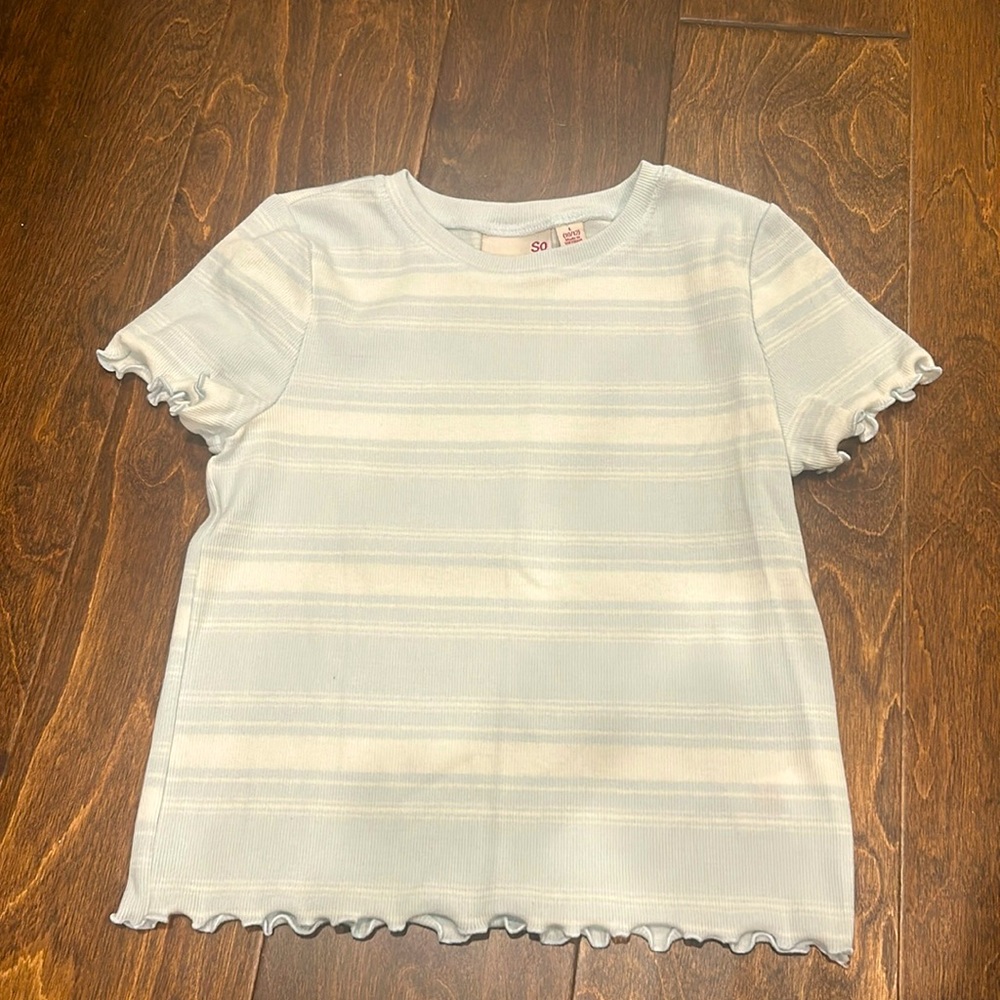 Lettuce trim Light blue stripped tee Size L/10-12